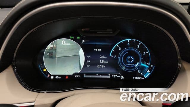 Genesis GV70 2021 — ფოტო 8/20