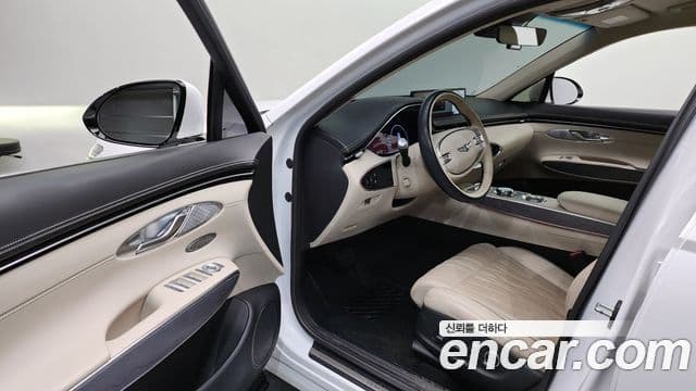 Genesis GV70 2021 — ფოტო 10/20