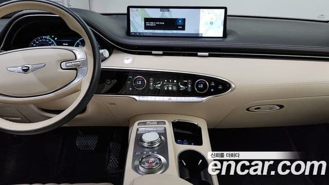 Genesis GV70 2021 — ფოტო 14/20