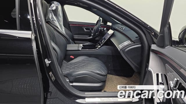 Mercedes-Benz S-Class 2021 — ფოტო 18/20