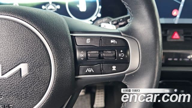 Kia Sportage 2023 — фото 15 из 20