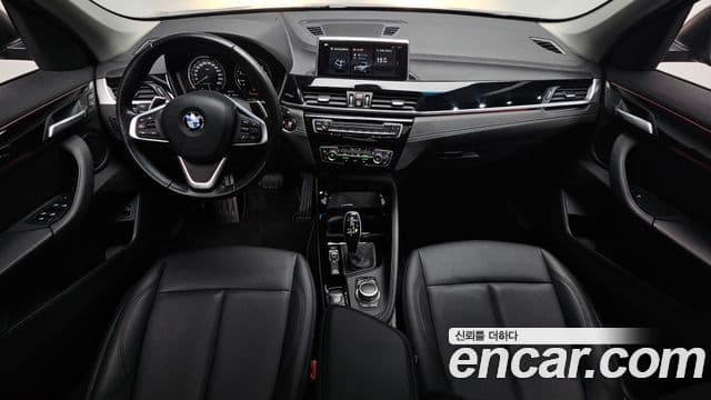 BMW X1 2022 — ფოტო 7/20