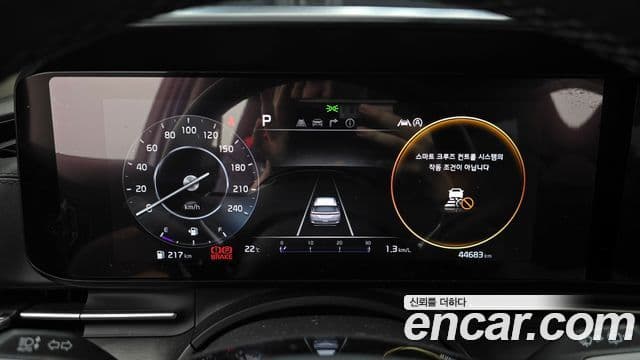 Kia Carnival 2020 — Фото 8/20