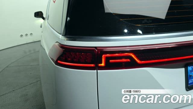 Kia Carnival 2020 — Şəkil 13/30
