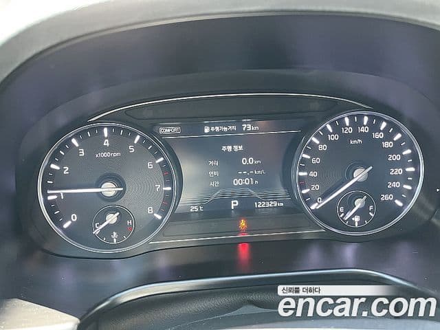 Kia The K9 2018 — ფოტო 6/17