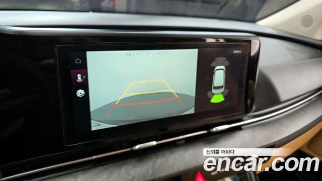 Kia Carnival 2022 — фото 15 из 20