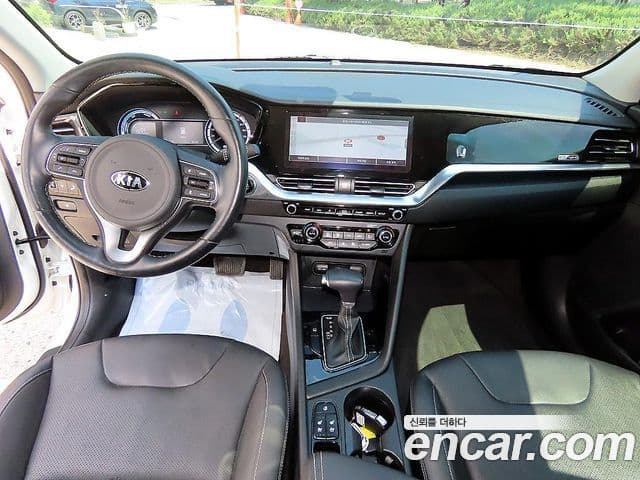 Kia Niro 2021 — Şəkil 6/20