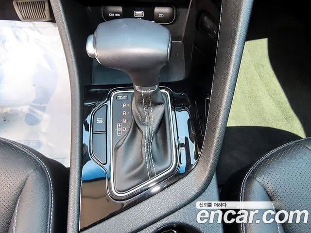 Kia Niro 2021 — Şəkil 9/20