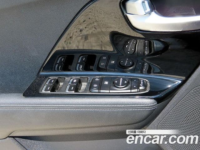 Kia Niro 2021 — Şəkil 11/20