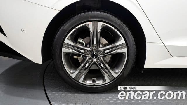 Kia K5 2023 — Şəkil 5/20