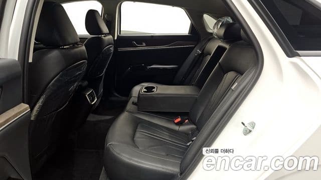 Kia K5 2023 — ფოტო 12/20