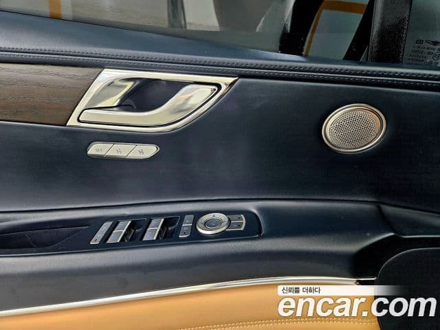 Genesis GV80 2020 — фото 14 из 19