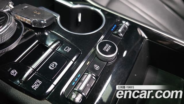 Kia K5 2020 — Şəkil 29/32
