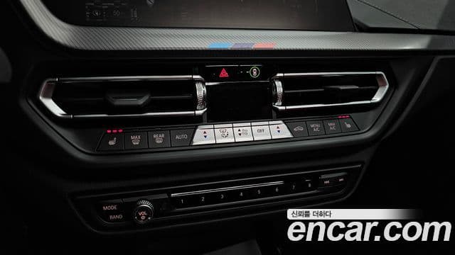 BMW 1 Series 2023 — фото 17 из 20