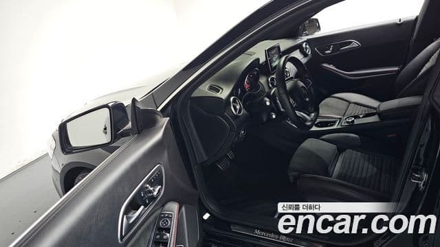 Mercedes-Benz CLA-Class 2018 — Şəkil 10/20
