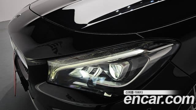 Mercedes-Benz CLA-Class 2018 — Şəkil 16/34