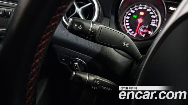 Mercedes-Benz CLA-Class 2018 — Şəkil 19/34