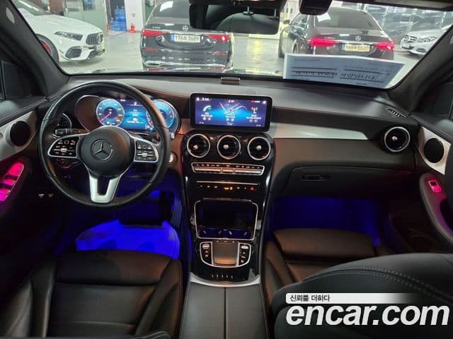 Mercedes-Benz GLC-Class 2021 — Şəkil 10/17