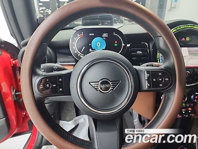Mini Cooper S Convertible 2021 — ფოტო 3/19