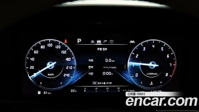 Kia Carnival 2022 — фото 5 из 20