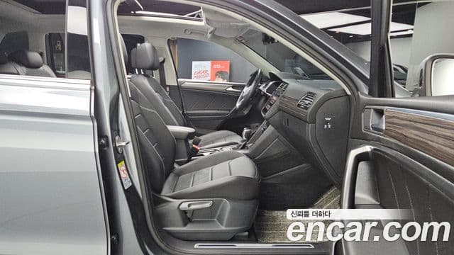 Volkswagen Tiguan Allspace 2022 — Şəkil 12/20