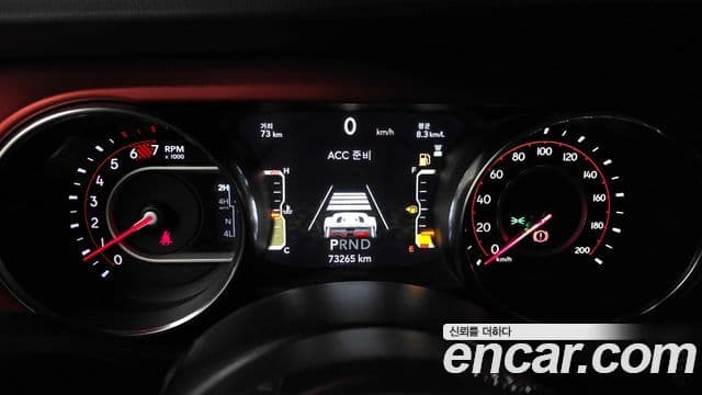 Jeep Wrangler 2019 — Şəkil 8/20