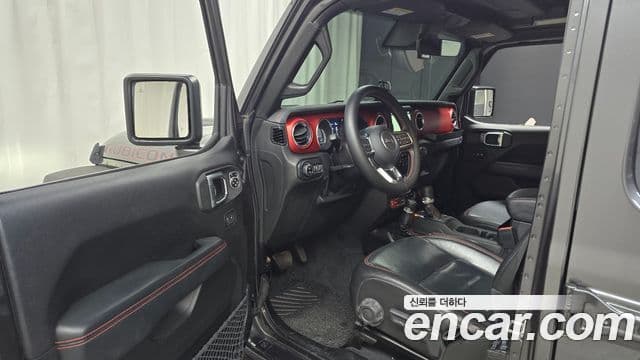 Jeep Wrangler 2019 — Şəkil 10/20
