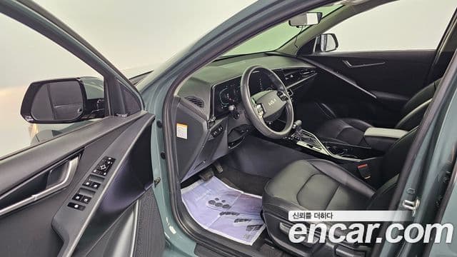 Kia Niro 2022 — фото 9 из 20