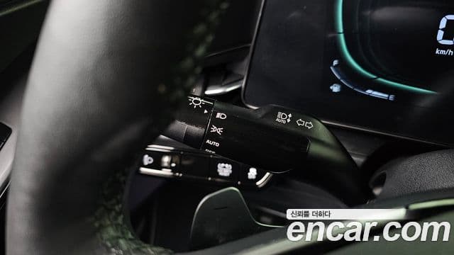 Kia Niro 2022 — фото 15 из 20