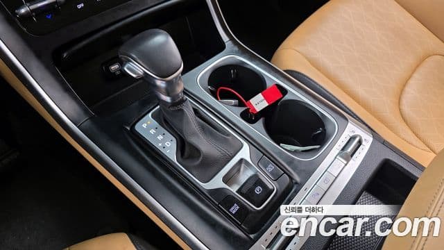 Kia Carnival 2022 — Şəkil 9/20