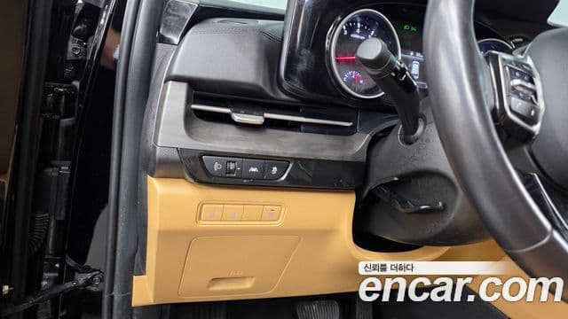 Kia Carnival 2022 — Şəkil 16/20