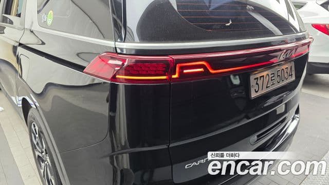 Kia Carnival 2022 — Photo 25/32