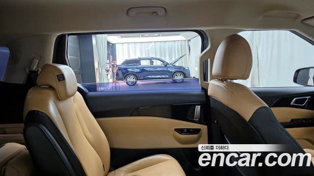 Kia Carnival 2022 — Photo 3/32