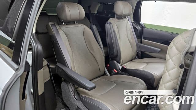 Kia Carnival 2024 — ფოტო 12/20