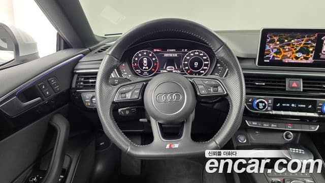 Audi A5 2019 — ფოტო 13/20