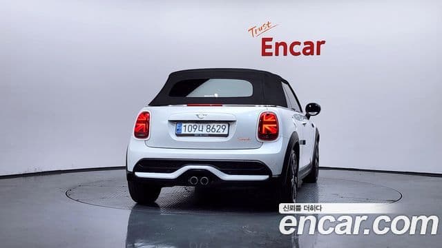 Mini Cooper S Convertible 2023 — ფოტო 3/19