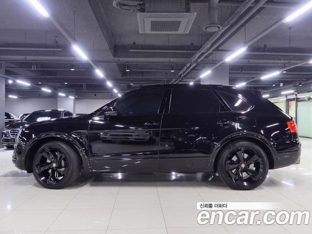 Bentley Bentayga 2020 — Photo 15/20