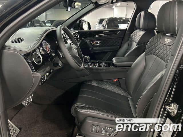 Bentley Bentayga 2020 — Photo 13/20