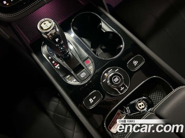 Bentley Bentayga 2020 — Photo 11/20