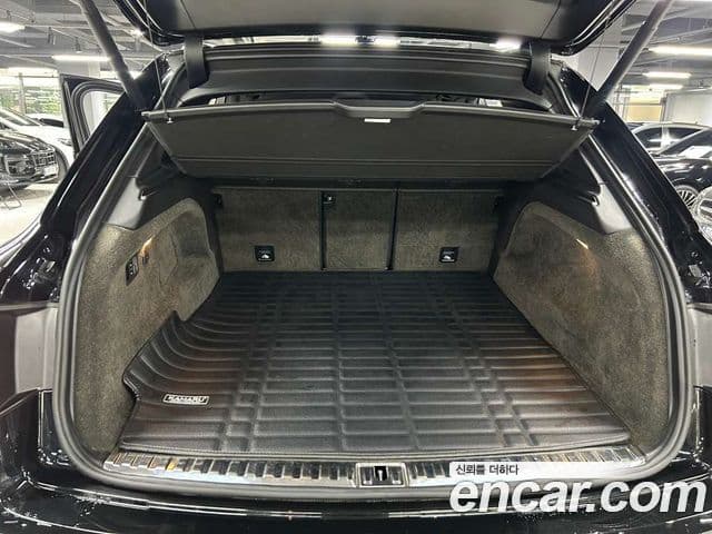 Bentley Bentayga 2020 — Photo 19/20