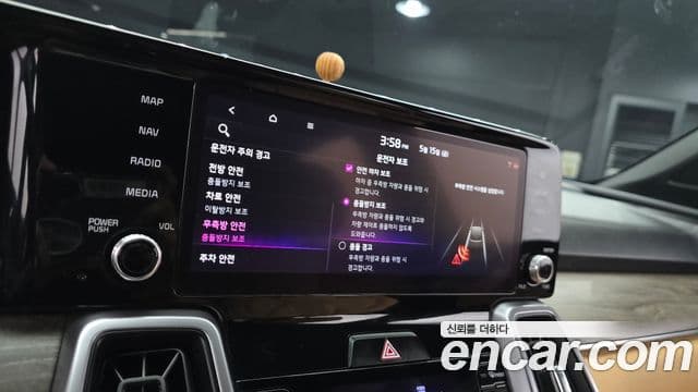 Kia Sorento 2022 — фото 16 из 20