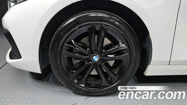 BMW 1 Series 2020 — Şəkil 5/20