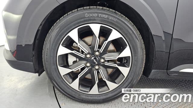 Kia Carnival 2022 — Фото 5/20
