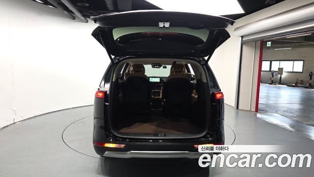 Kia Carnival 2023 — Şəkil 20/20