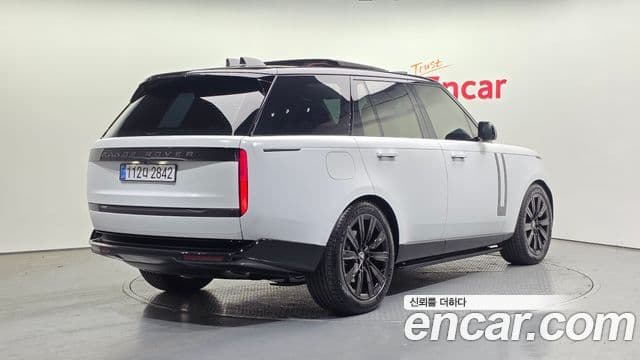 Land Rover Range Rover 2025 — Photo 19/20