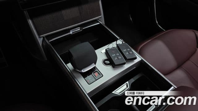 Land Rover Range Rover 2025 — Photo 1/20
