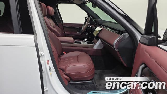 Land Rover Range Rover 2025 — Photo 10/20