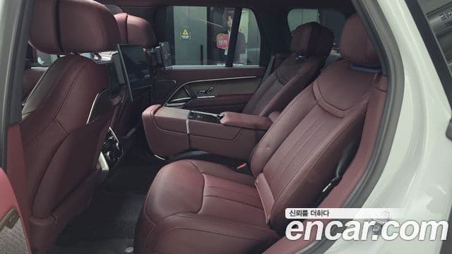 Land Rover Range Rover 2025 — Photo 6/20
