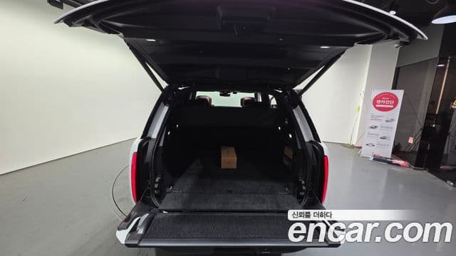 Land Rover Range Rover 2025 — Photo 8/20