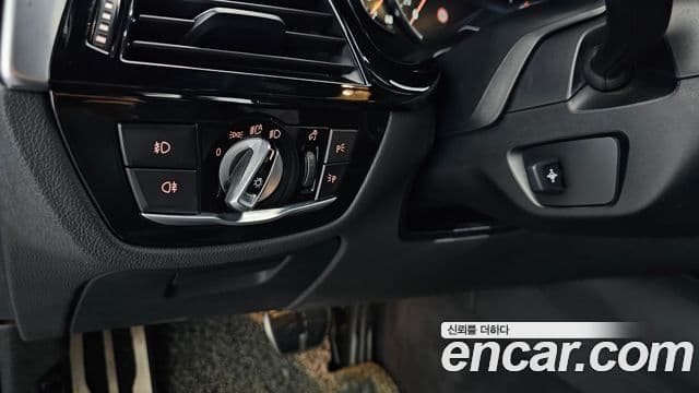 BMW 5 Series 2018 — Şəkil 20/20